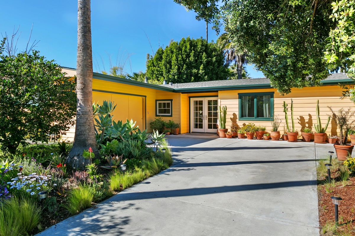 766 Cathy Ln, Cardiff, CA 92007 photo 2