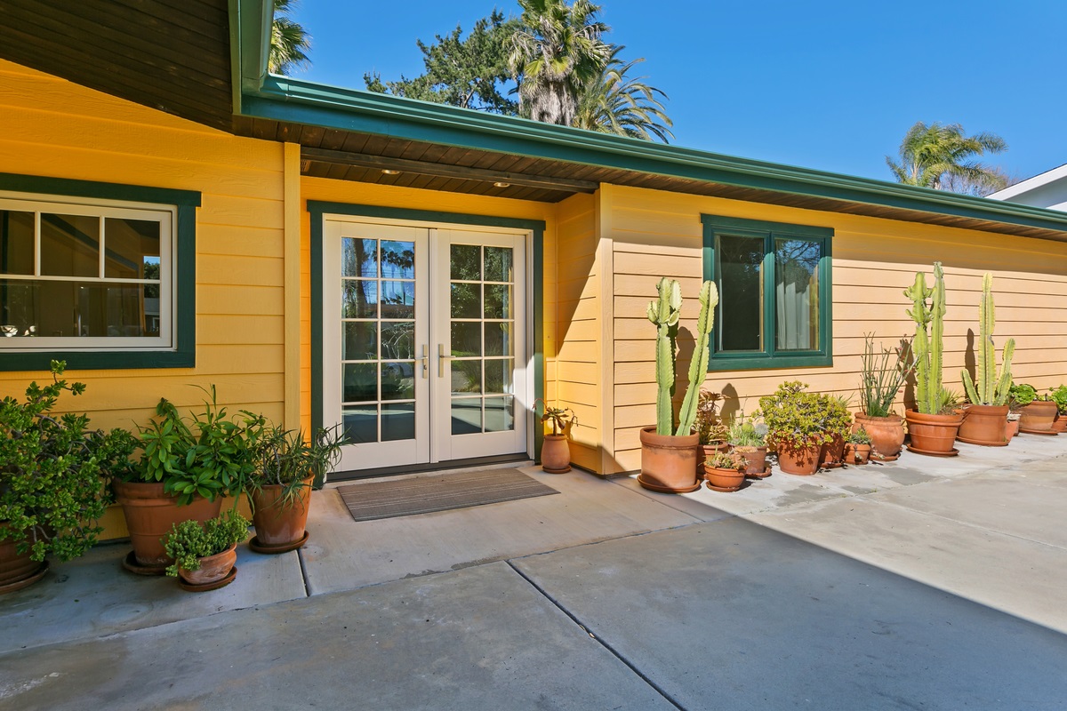 766 Cathy Ln, Cardiff, CA 92007 photo 1