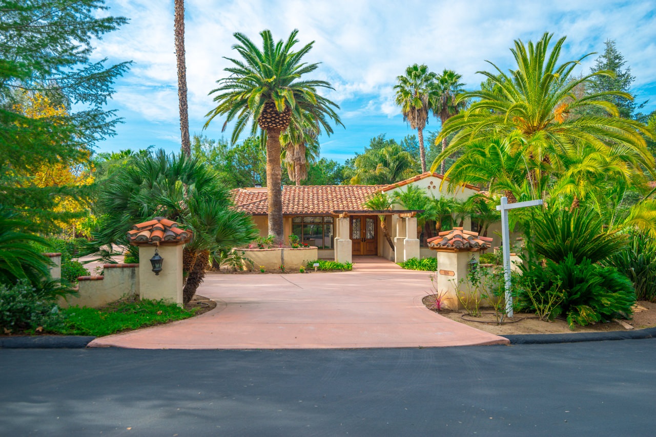 9286 Cedar Trails Ln, Valley Center, CA 92082 photo 1