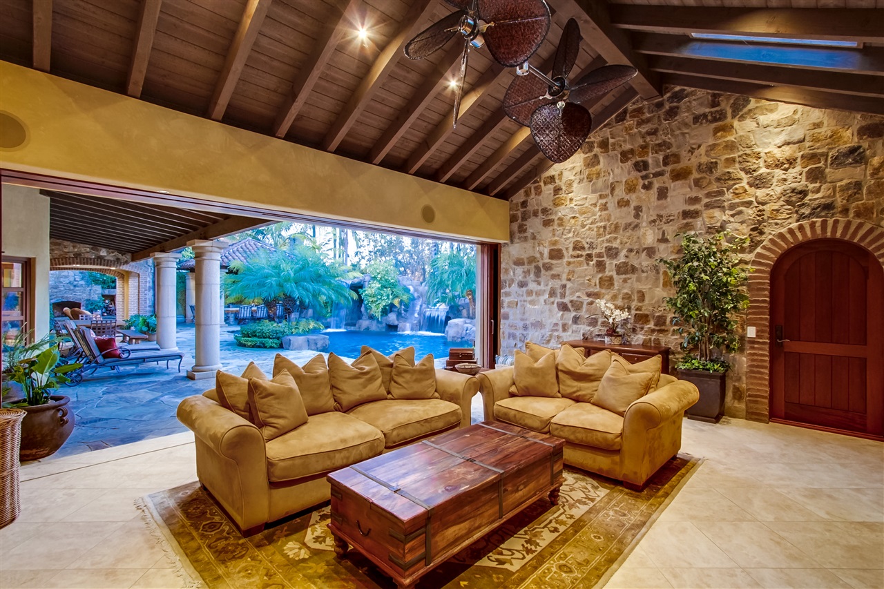 1812 Oak, Carlsbad, CA 92008 photo 4