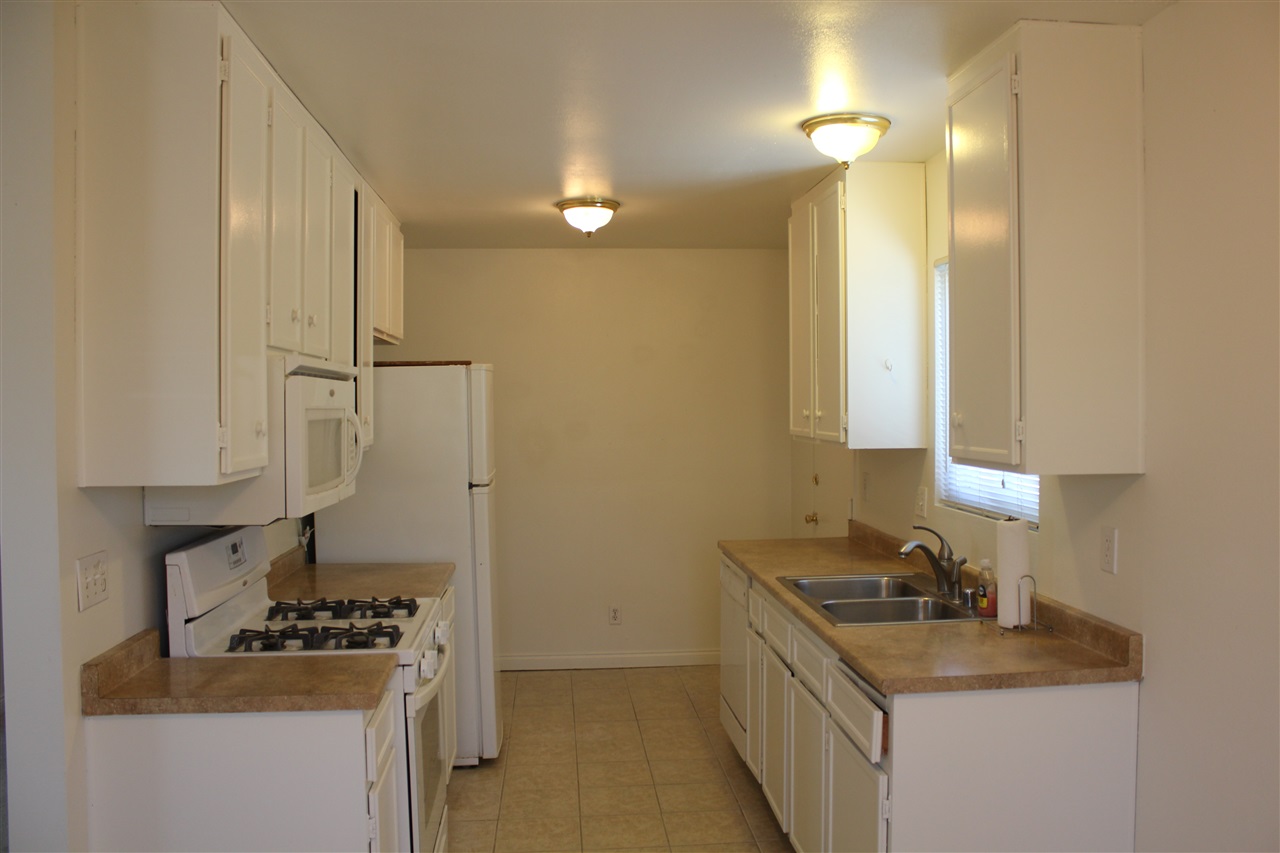 270 San Dimas Ave, Oceanside, CA 92057 photo 2