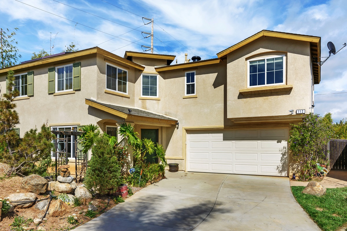 112 Gardenside Ct, Fallbrook, CA 92028 photo 1