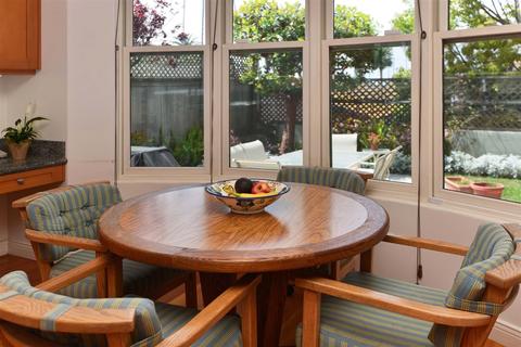 Undisclosed, La Jolla, CA 92037 photo 12