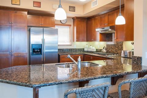 597 Laguna Dr, Carlsbad, CA 92008 photo 3