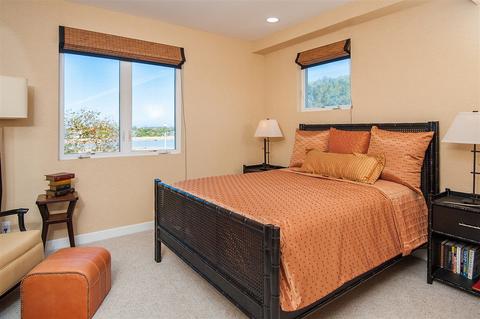 597 Laguna Dr, Carlsbad, CA 92008 photo 10