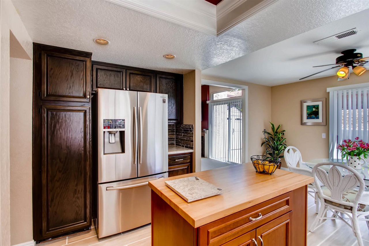 1225 Woodhaven Dr, Oceanside, CA 92056 photo 9