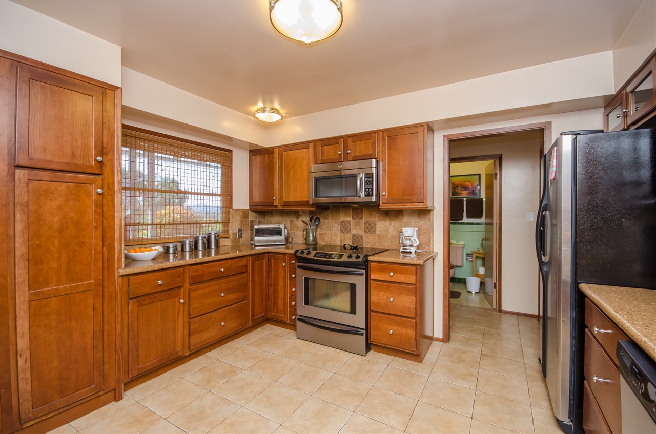 320 N Stage Coach Ln, Fallbrook, CA 92028 photo 6