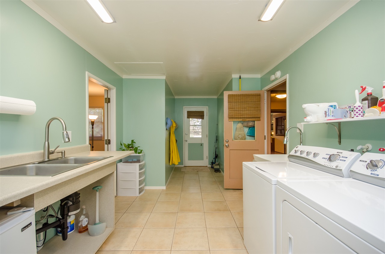 320 N Stage Coach Ln, Fallbrook, CA 92028 photo 10