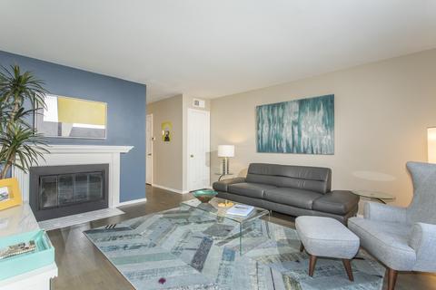 467 Orange, Coronado, CA 92118 photo 3