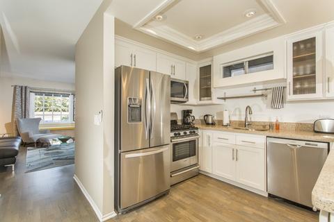 467 Orange, Coronado, CA 92118 photo 2