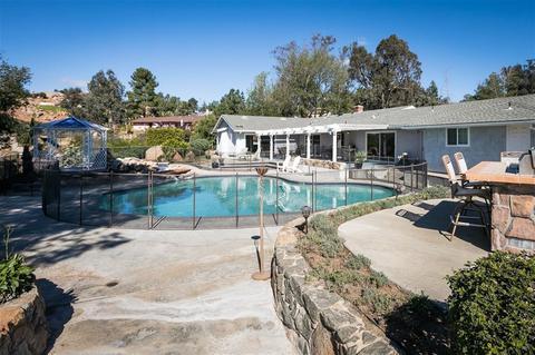 1114 Arnold Way, Alpine, CA 91901 photo 2