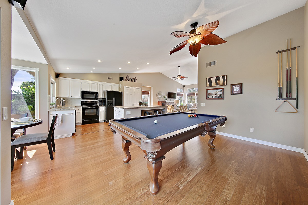 3353 Tournament Dr, Oceanside, CA 92056 photo 4