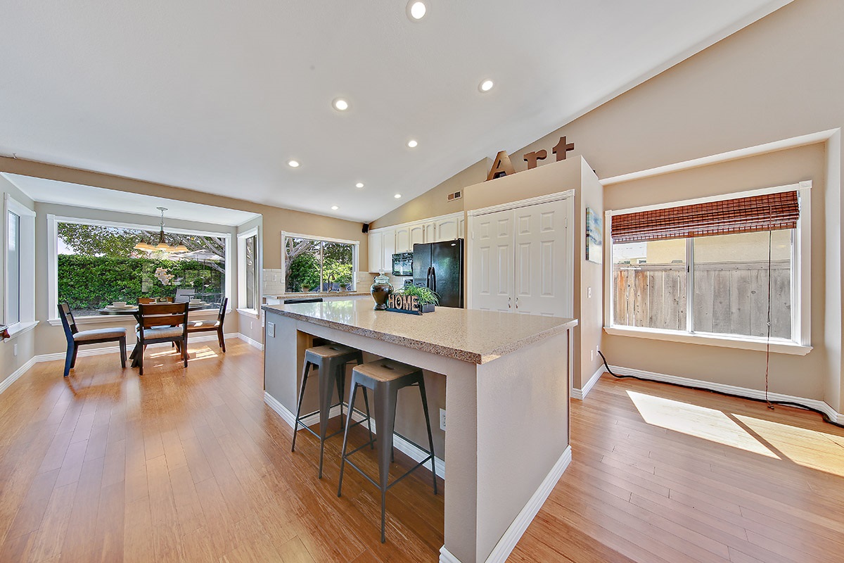 3353 Tournament Dr, Oceanside, CA 92056 photo 8