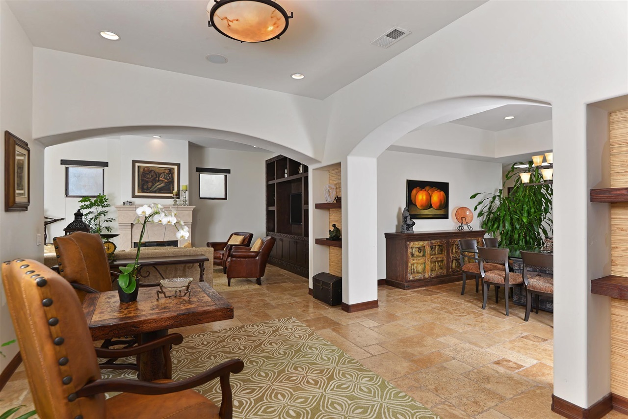 8695 Glenwick Ln, La Jolla, CA 92037 photo 1