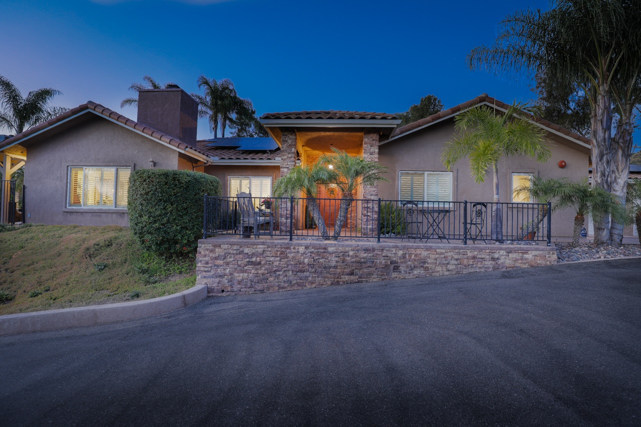 1807 Lotus Ln, El Cajon, CA 92021 photo 5