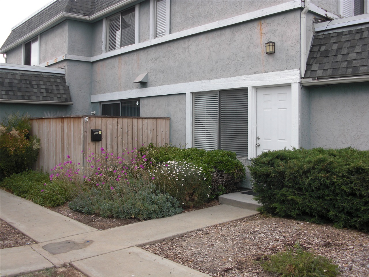 1127 Madera Ln, Vista, CA 92084 photo 1