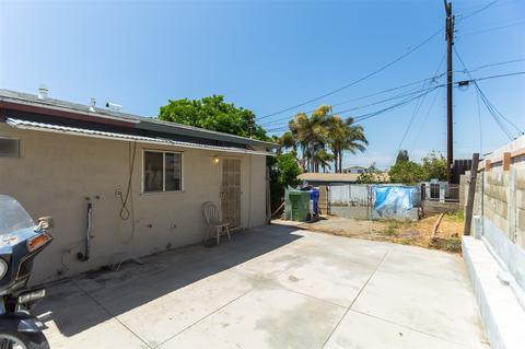 1402 Dubuque St, Oceanside, CA 92058 photo 8
