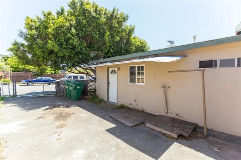 1402 Dubuque St, Oceanside, CA 92058 photo 20