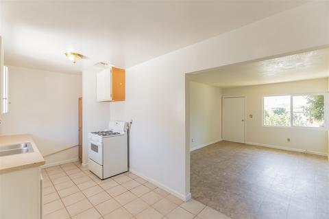 1402 Dubuque St, Oceanside, CA 92058 photo 5