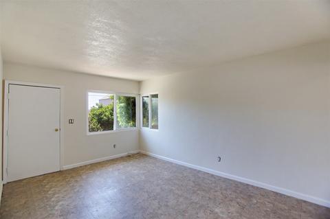 1402 Dubuque St, Oceanside, CA 92058 photo 24