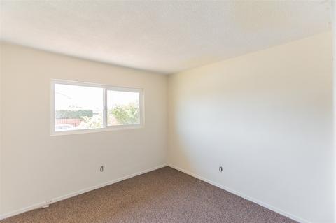 1402 Dubuque St, Oceanside, CA 92058 photo 10