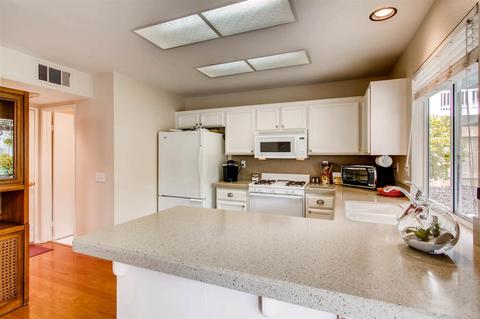 2299 Brookhaven Pass, Vista, CA 92081 photo 8