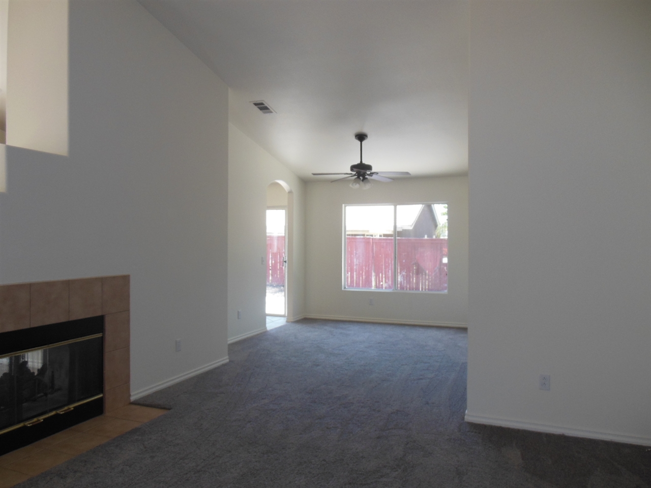 36193 Hague St, Winchester, CA 92596 photo 4