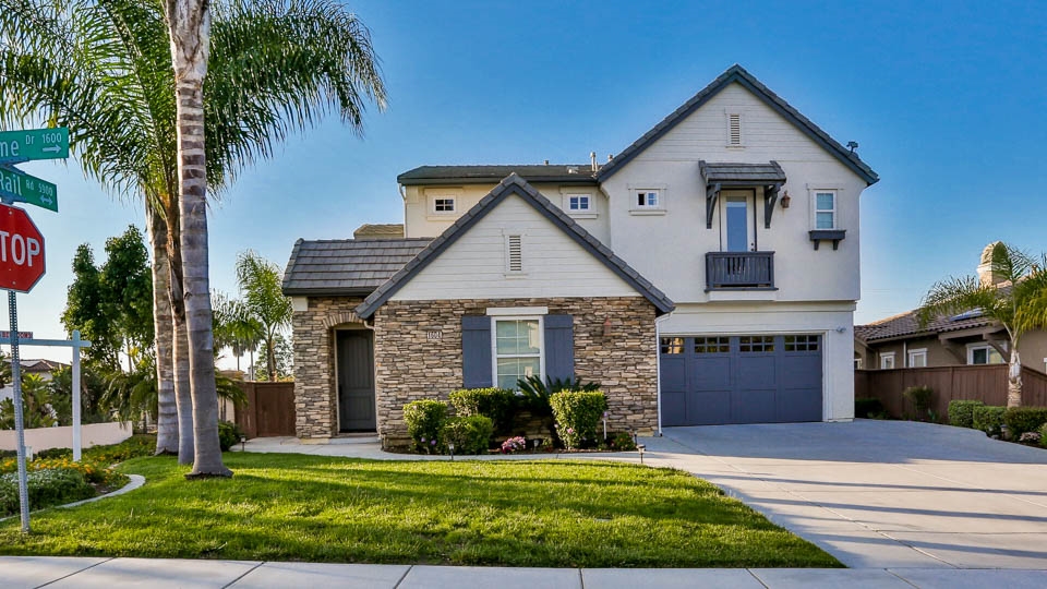 1604 Maritime Dr, Carlsbad, CA 92011 photo 1