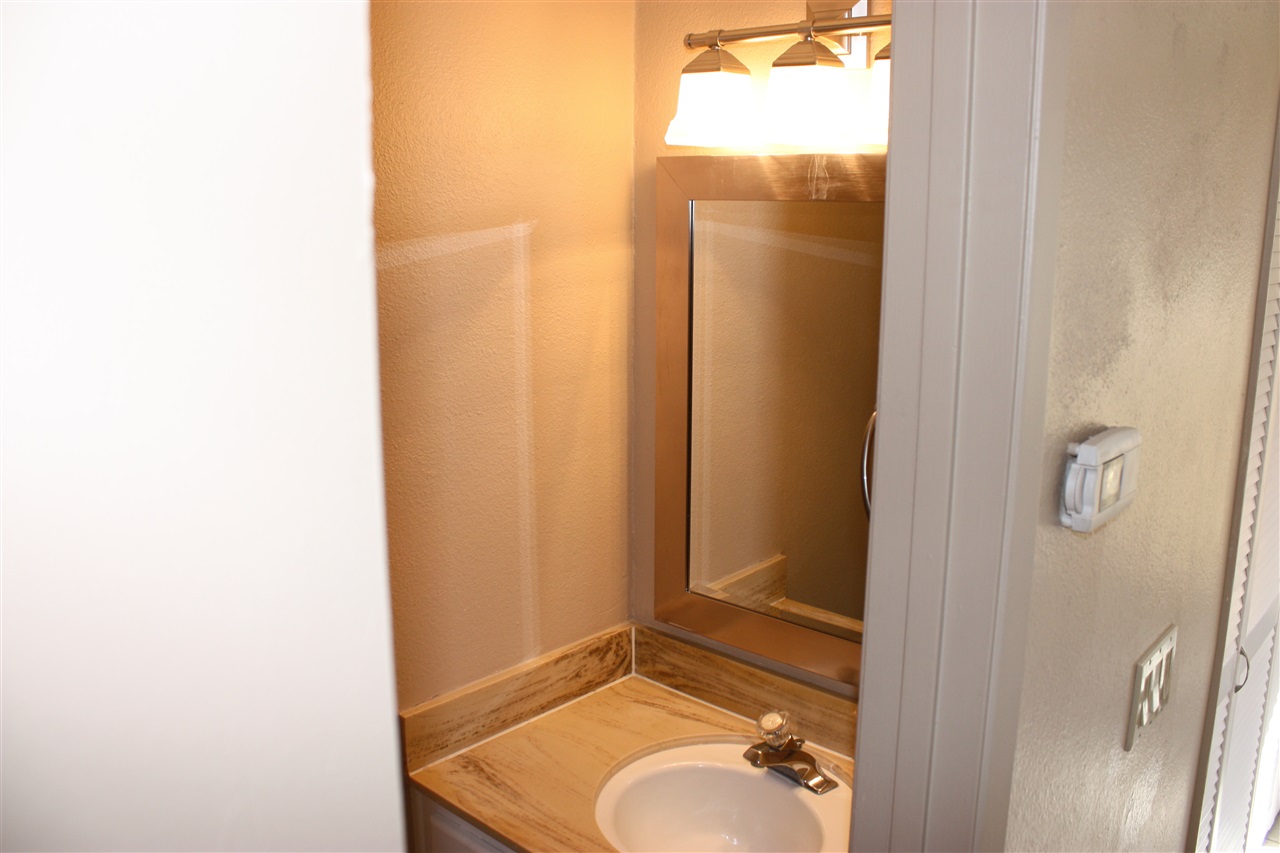 2352 Altisma Way #18, Carlsbad, CA 92009 photo 13
