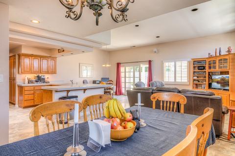 3265 Minnesota Ave, Costa Mesa, CA 92626 photo 3