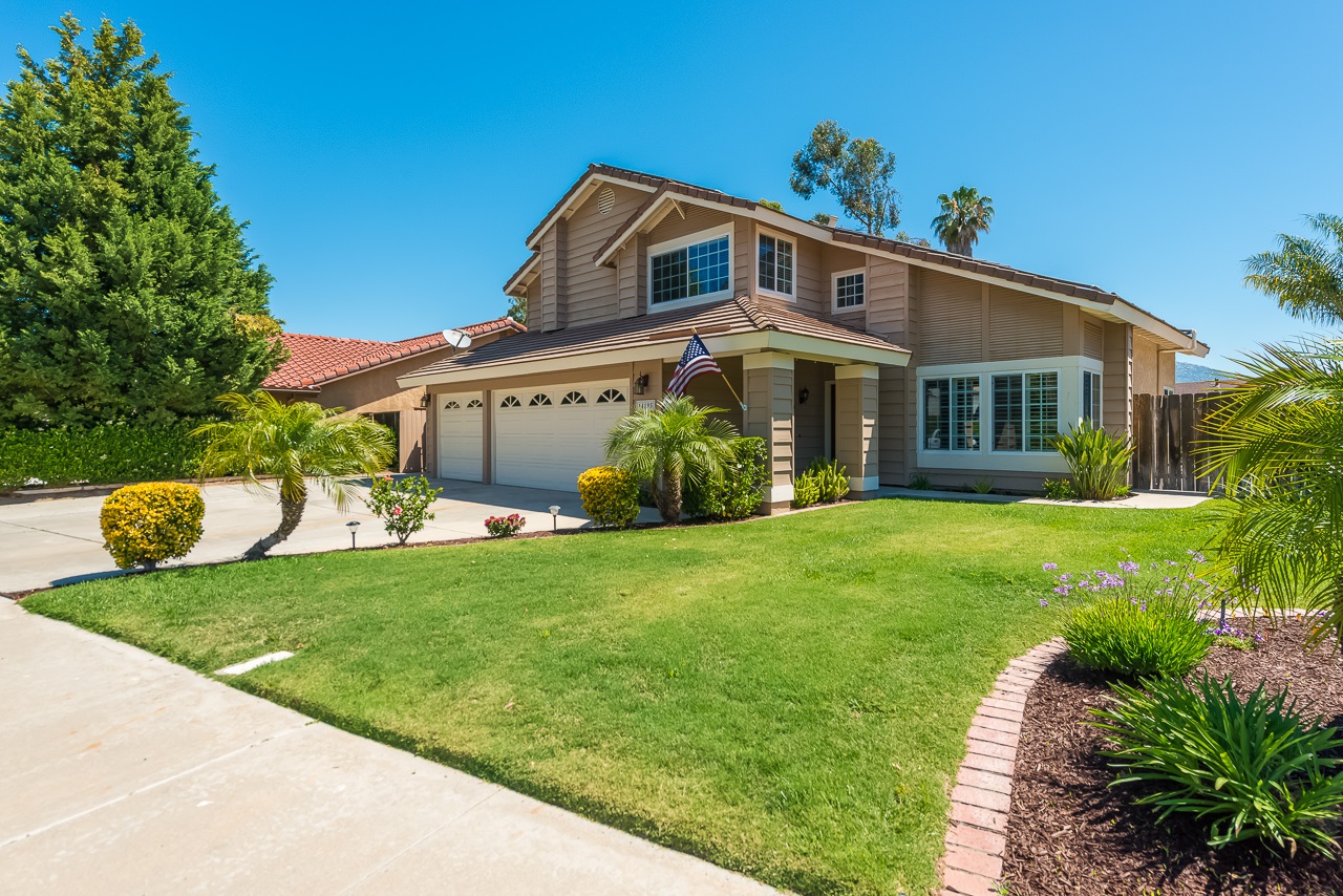 14195 Woodcreek Rd, Poway, CA 92064 photo 2