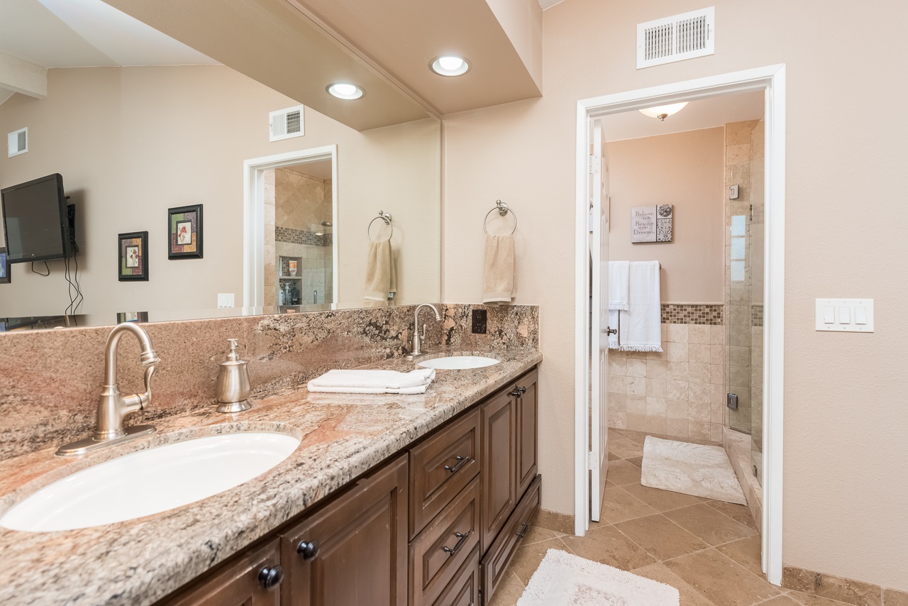 14195 Woodcreek Rd, Poway, CA 92064 photo 23
