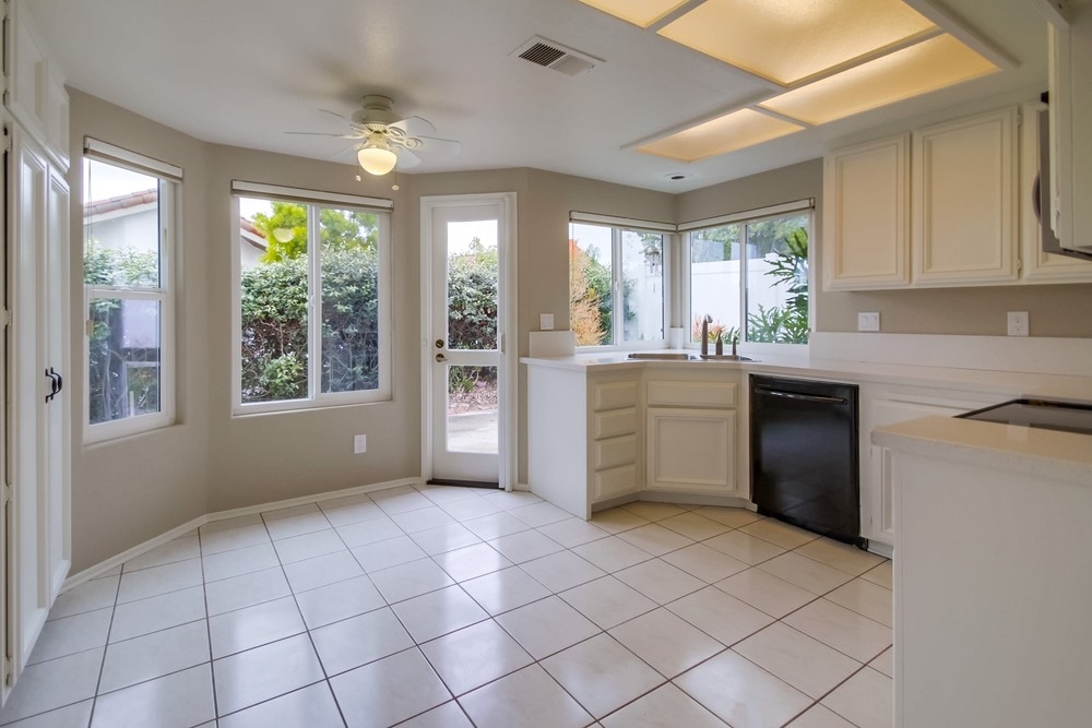 4875 Galicia Way, Oceanside, CA 92056 photo 14
