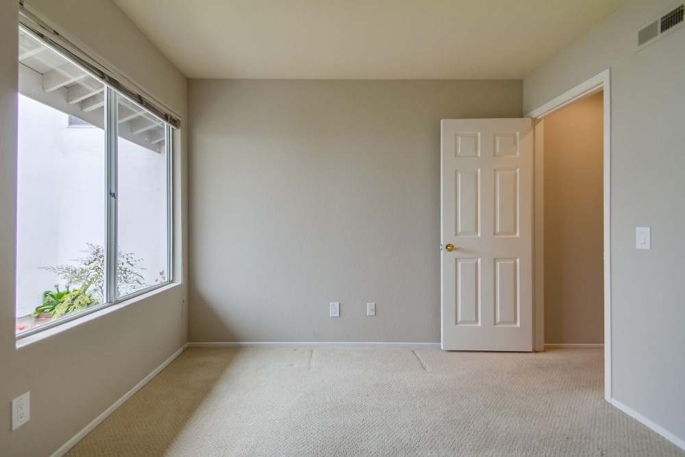 4875 Galicia Way, Oceanside, CA 92056 photo 23