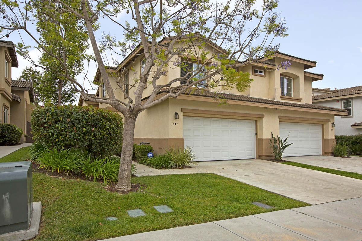 847 Daybreak Pl, Vista, CA 92084 photo 2