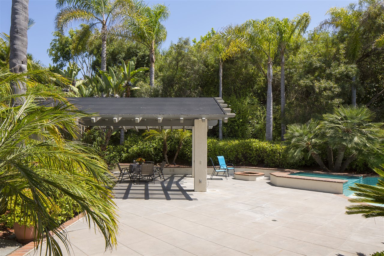 1641 Honeysuckle Ct, Encinitas, CA 92024 photo 5