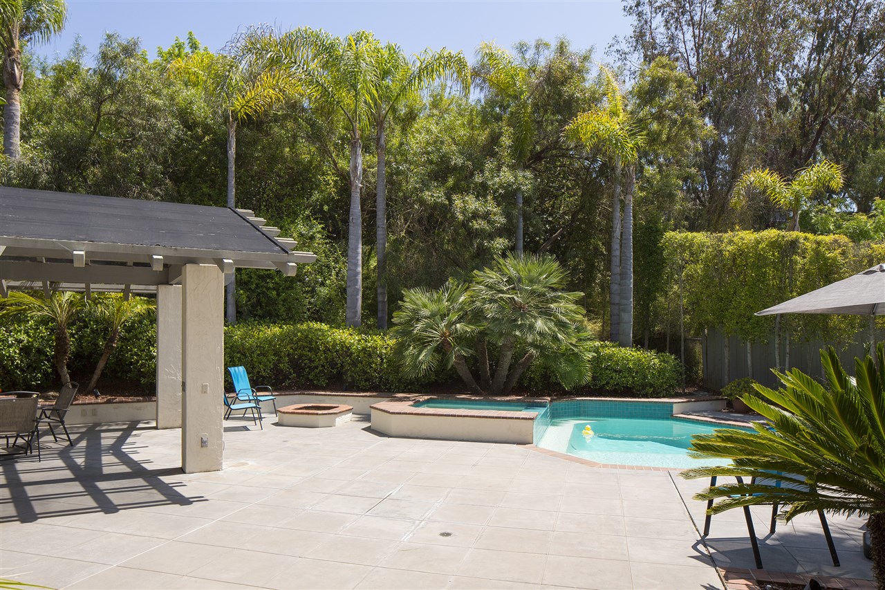 1641 Honeysuckle Ct, Encinitas, CA 92024 photo 6