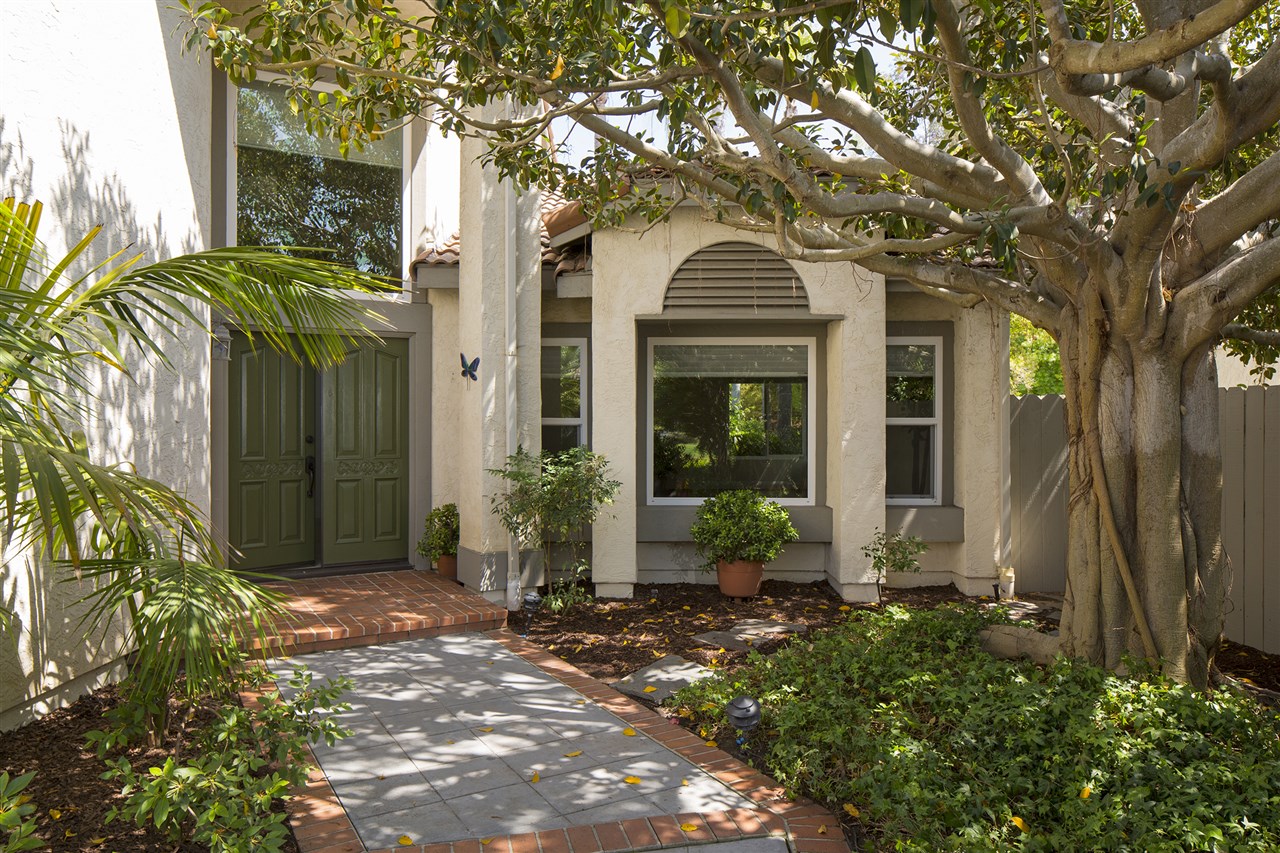 1641 Honeysuckle Ct, Encinitas, CA 92024 photo 2