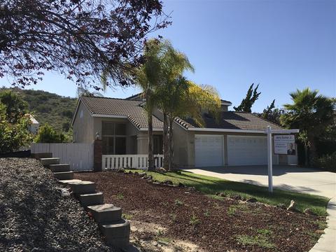 5221 Triple Crown Dr, Bonsall, CA 92003 photo 2