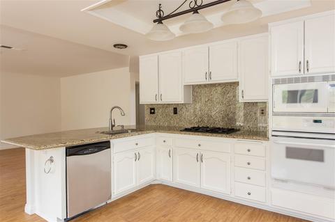 5221 Triple Crown Dr, Bonsall, CA 92003 photo 11