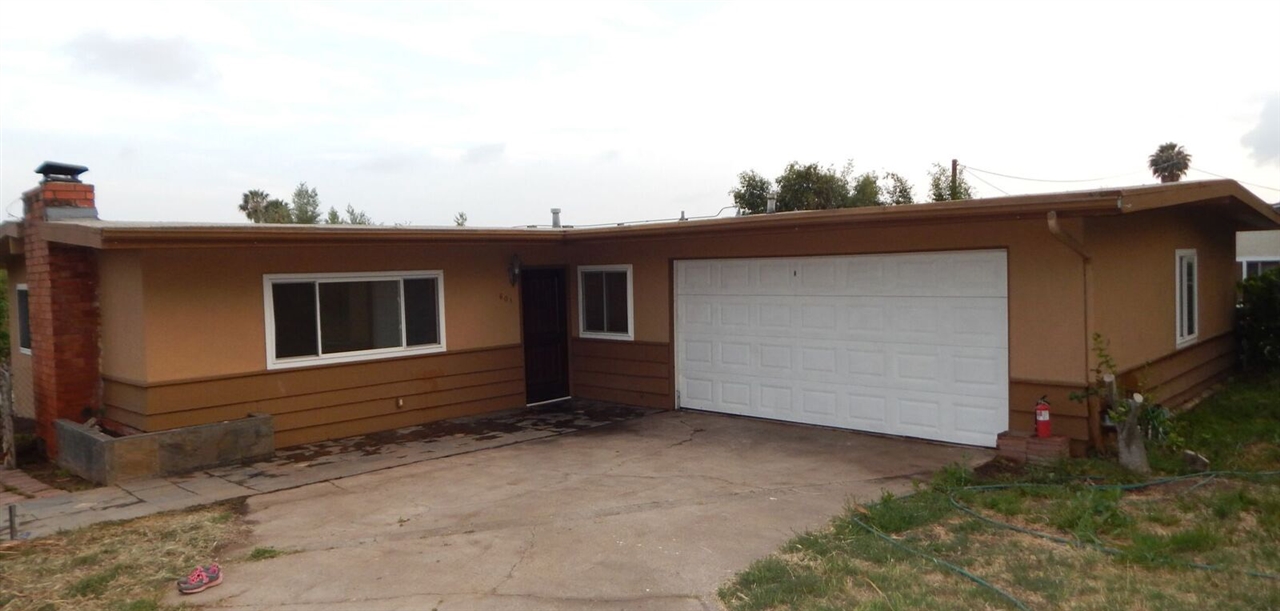 601 Ray St, Escondido, CA 92026 photo 1