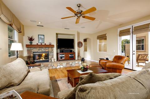2330 Douglaston Gln, Escondido, CA 92026 photo 9