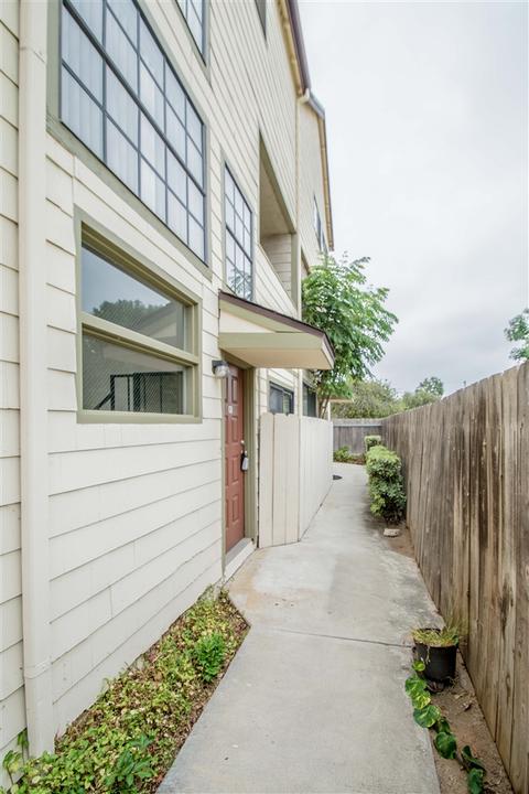 455 E Chula #2, Chula Vista, CA 91910 photo 2