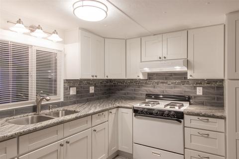 205 Kristy Ln, Oceanside, CA 92054 photo 2