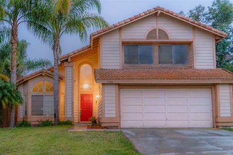 1726 Cameo Dr, Vista, CA 92083 photo 1
