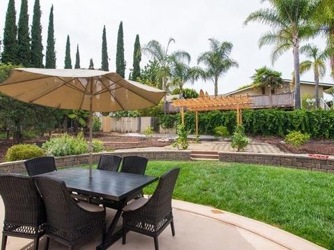 321 Womack, Fallbrook, CA 92028 photo 2