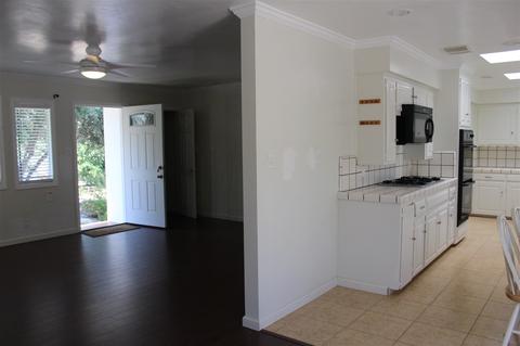 706 Osborne St, Vista, CA 92084 photo 16