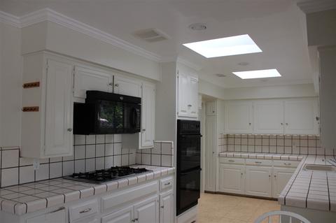 706 Osborne St, Vista, CA 92084 photo 17