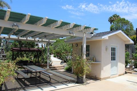 706 Osborne St, Vista, CA 92084 photo 3