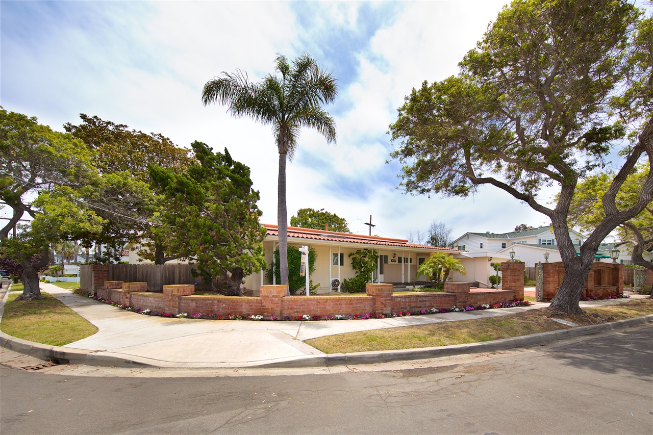 1031 Coronado Ave, Coronado, CA 92118 photo 8